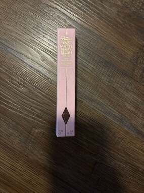 Charlotte Tilbury Pillow Talk Matte Beauty Blush Wand in Dream Pop 12ml